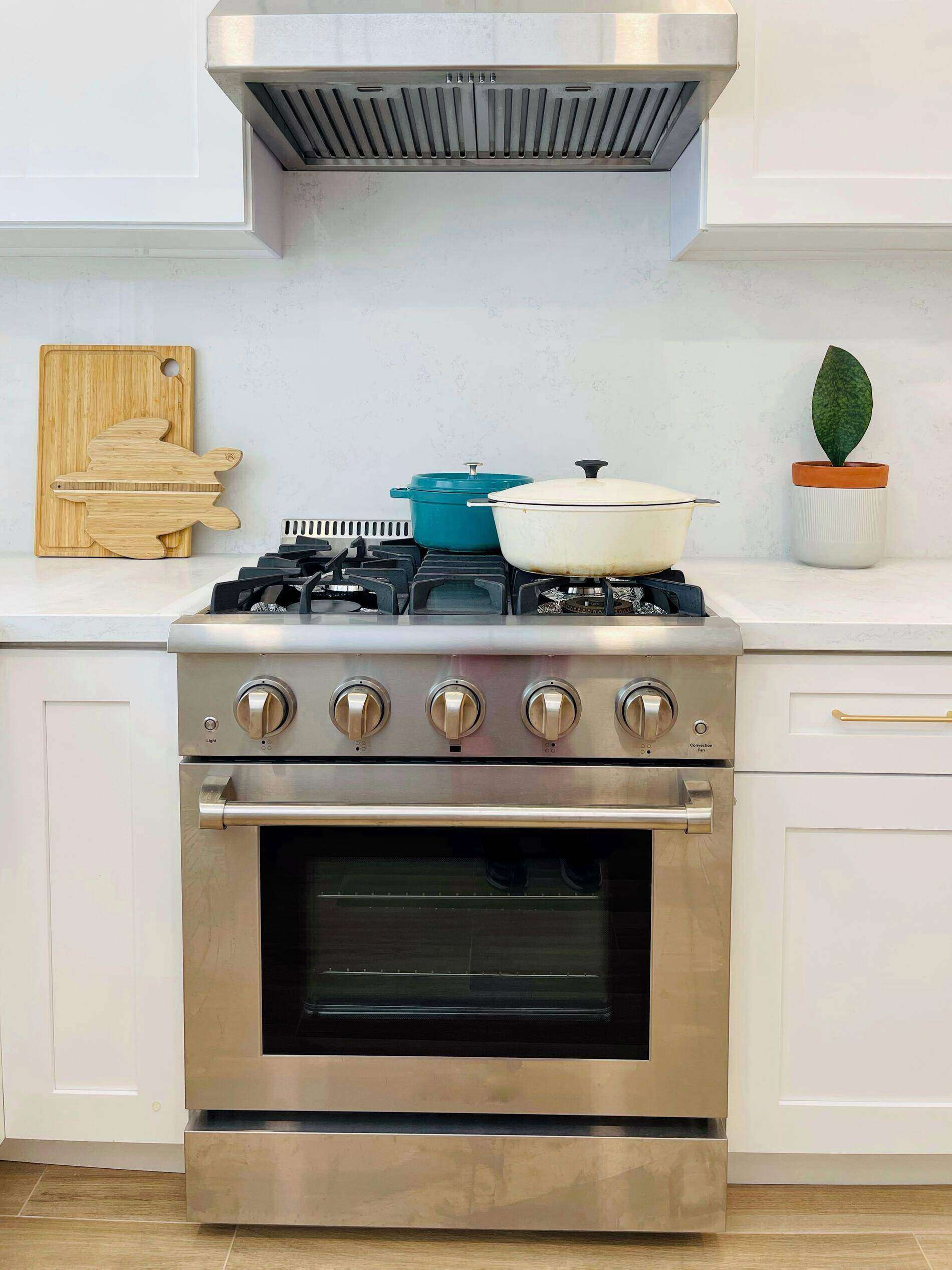 Modern kitchen at LAXStay